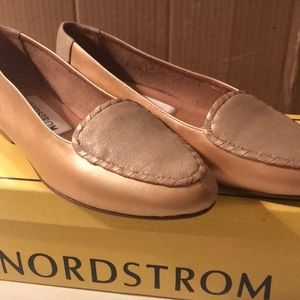 LIKE NEW Nordstrom Flats